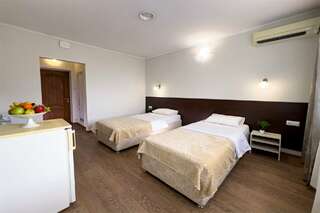 Гостиница Черное море Анапа Стандарт без балкона-3